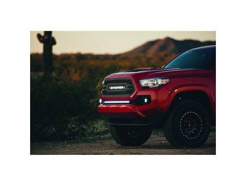 Photo of a white 30 Inch SR-Series light bar with a combo of spot and flood optics